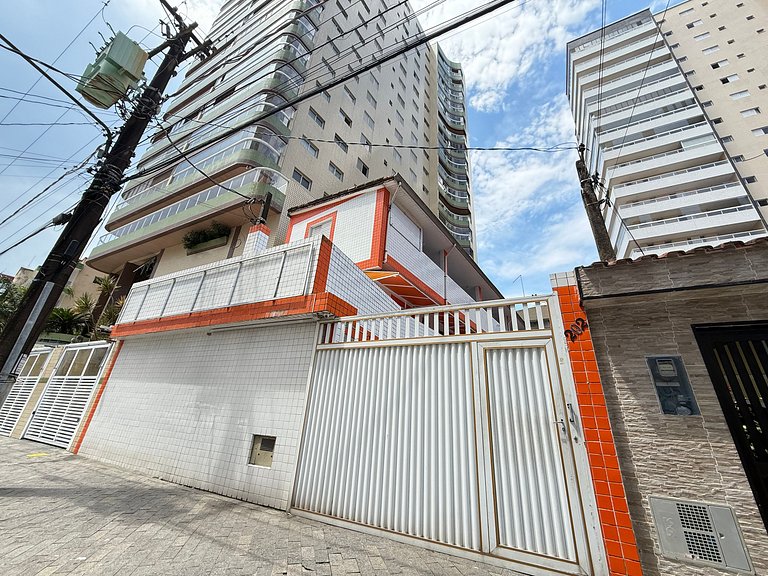 Suíte privativa com Wi-Fi 2 min da praia Aviação